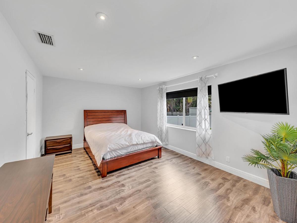 Supervilla - 3Br/2Ba - Pool - Walk To Beach ฮอลลีวูด ภายนอก รูปภาพ