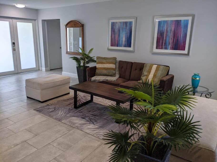 Supervilla - 3Br/2Ba - Pool - Walk To Beach ฮอลลีวูด ภายนอก รูปภาพ